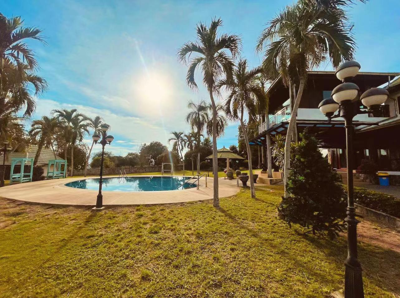 Phoenix Golf 10 Badroom Pool Villa Ban Huai Yai Eksteriør billede