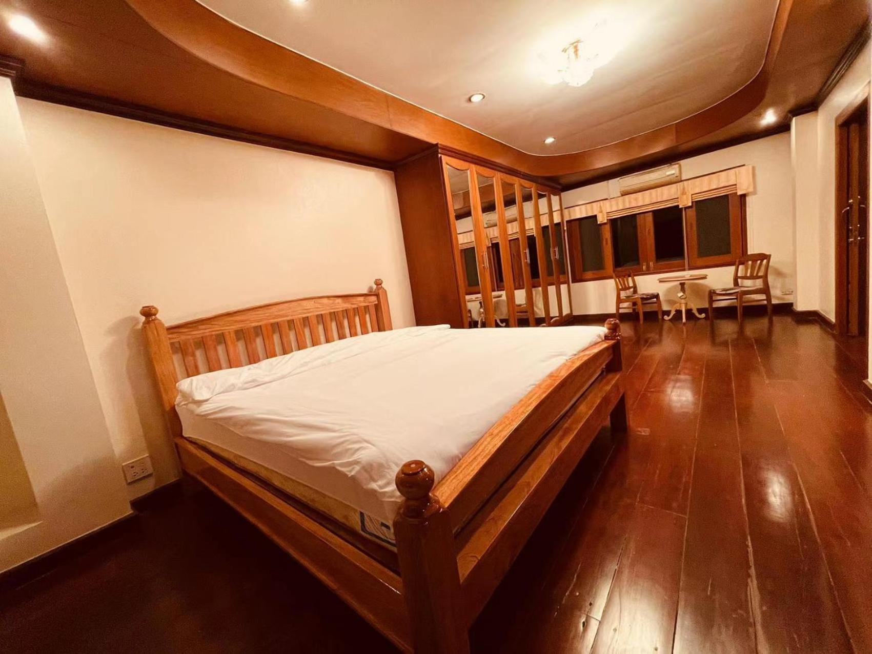 Phoenix Golf 10 Badroom Pool Villa Ban Huai Yai Eksteriør billede